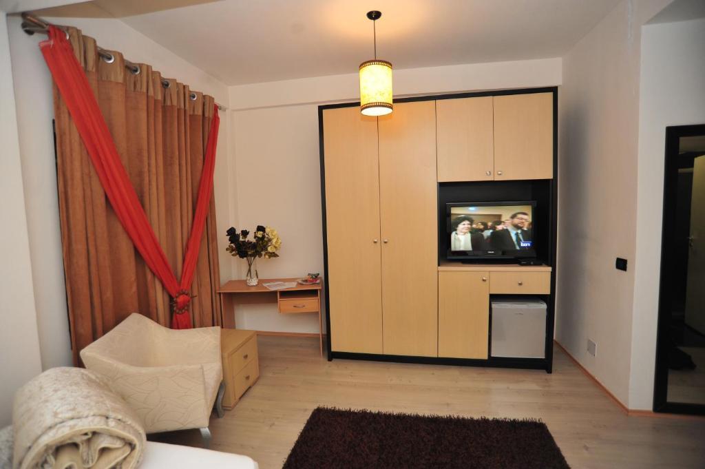Hotel Ejna 4*