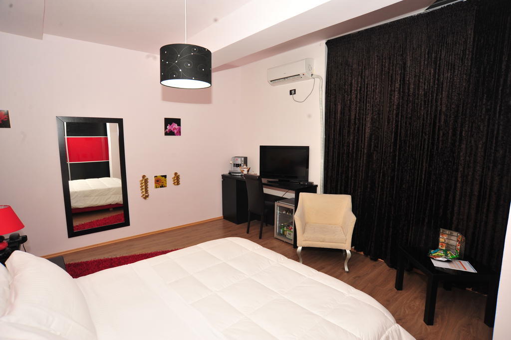 Ejna Hotel