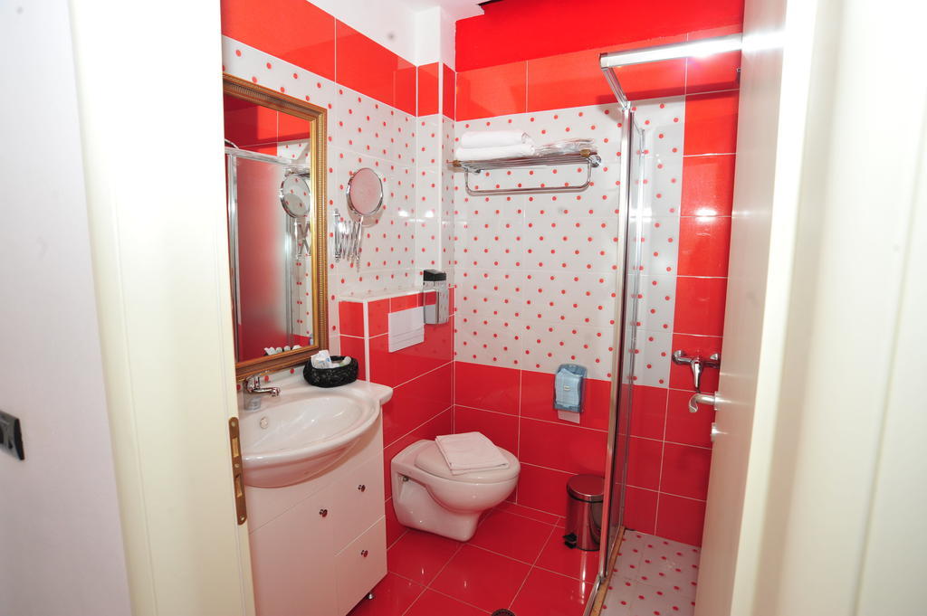 Hotel Ejna Tirana