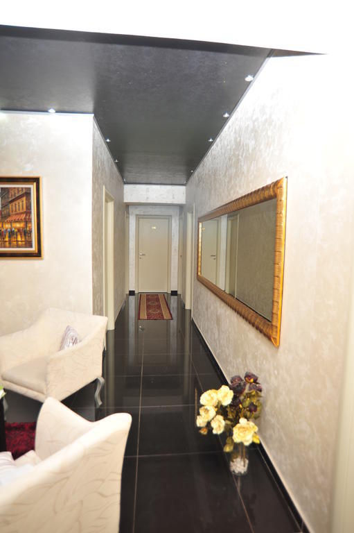 Ejna Tirana